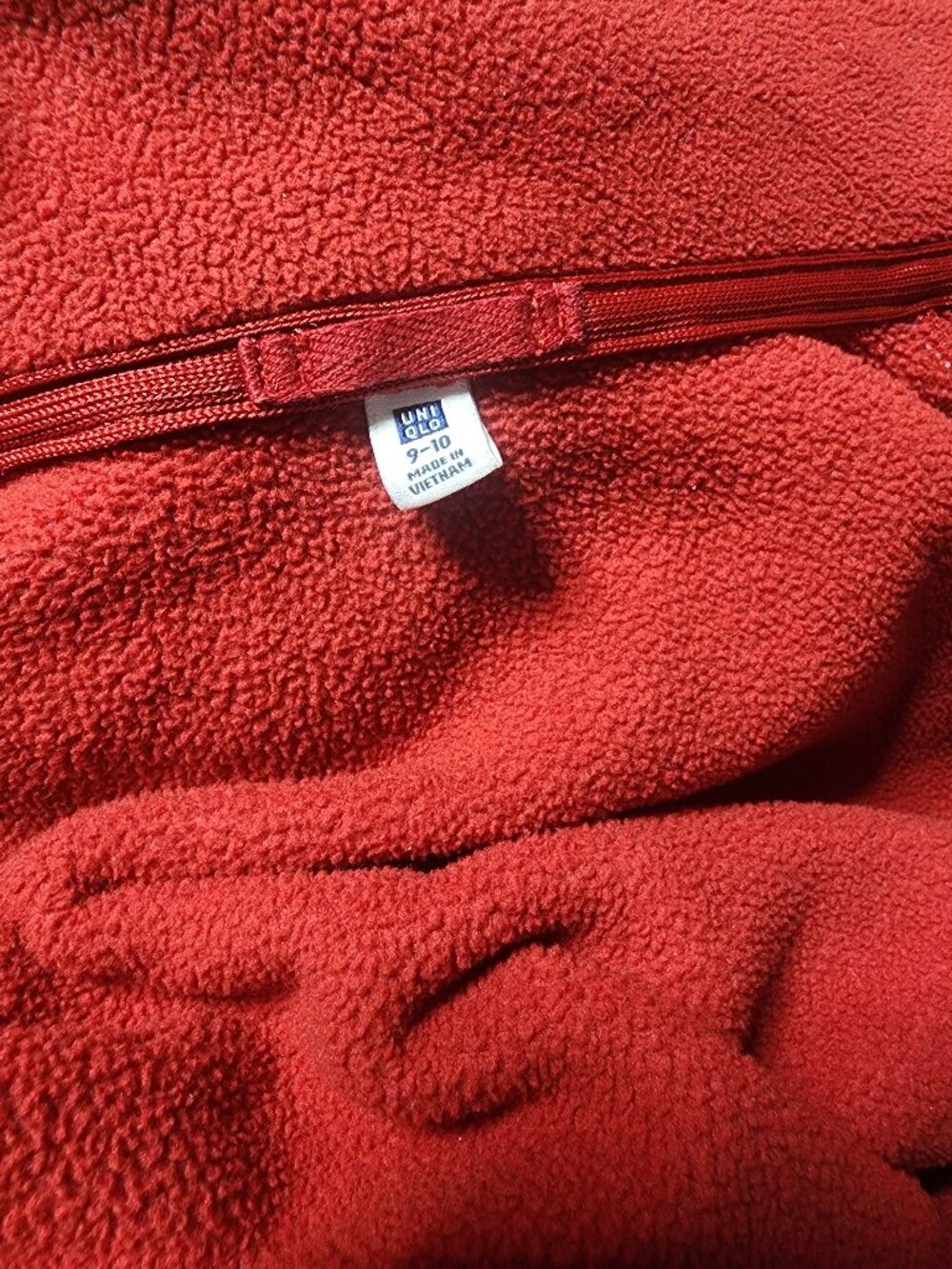 UNIQLO Fleece Full-Zip Jacket in Vibrant Red - Picture 2 of 3
